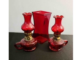Vase And 2 Mini Glass Lanterns