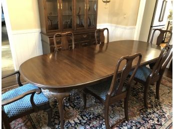 Ethan Allen Large Oval Dining Table And Chairs