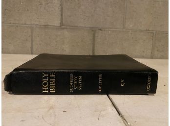 Holy Bible Scofield Study System With Case (gold Pages)