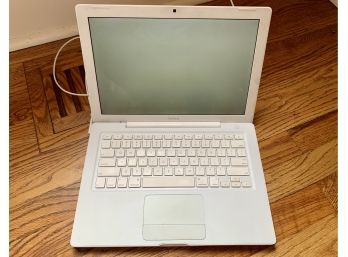 MacBook - Model A1181 (2007)