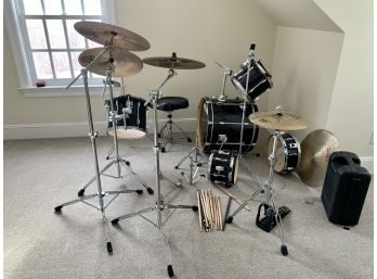5- Piece TAMA Drum Kit With Cymbals & Hardware