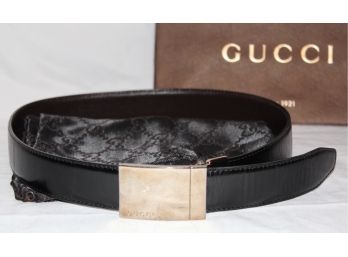 Gucci Italian Black Leather Reversible Belt Sz. 28 W/ Dust Cover & Bag