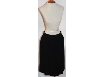 Chanel Boutique Black Wool Crepe Kick Pleat Skirt- Size 36