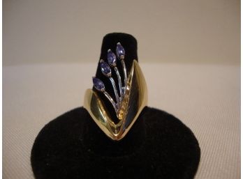 14K Gold Alexandrite/Tanzanite Cardow Ring Size 7.5/8