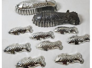 Vintage Tin Fish Baking Molds
