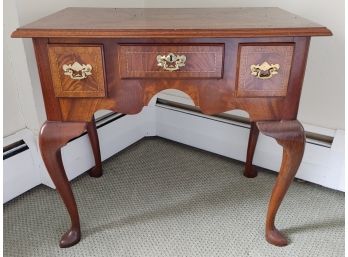 Councill Craftsmen Inlaid Queen Anne Mahogany Lowboy