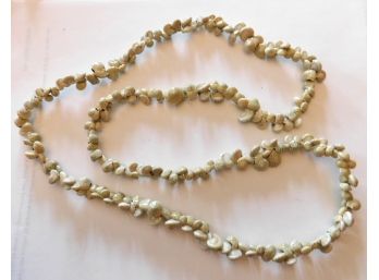 Tiny Faux Shells Necklace