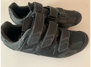 Pair Of Men's GIRO Carbide Spinning Shoes - Black Size 9.5