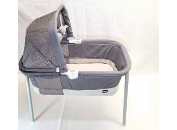 Chicco LullaGo Deluxe- 2 Position Portable Bassinet- Travel Bag Included