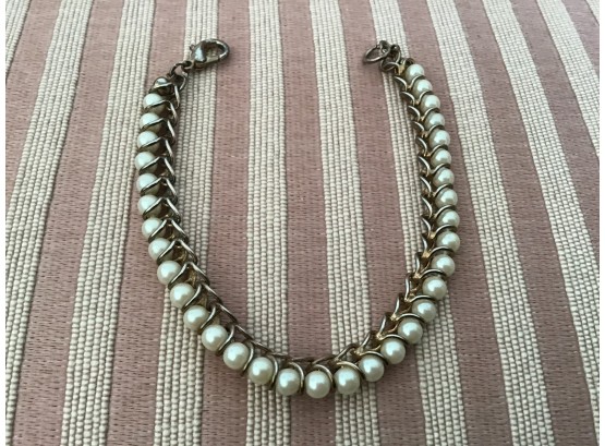 Vintage Pearl And Gold Tone Bracelet - Lot #26