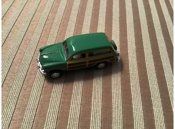 Kinsmart Toy Ford Woody Wagon 1949 Lot #1