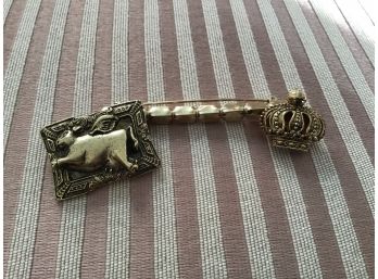 Three Gold Tone Pins Including A Cow And A Crown - Lot #9