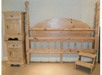 Pine Bedroom Furniture Set