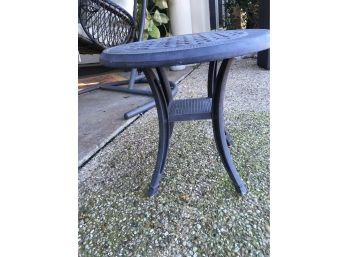 Small Aluminum Round Outdoor Side Table 20 X 19
