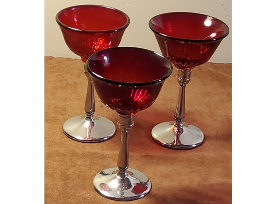 Beautiful Red Plater And Glasses