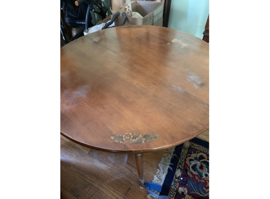 Beautiful 42 Inch Hitchcock Table With Two Leaves