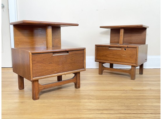 A Pair Of Mid Century Modern Cavalier Furniture Nightstands, Possibly Arthur Umanoff