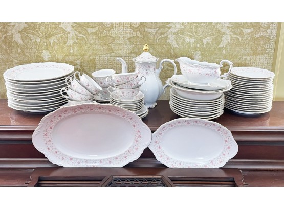 A Vintage Dinner Service In 'Lady Claire' Pattern By Mitterteich Bavarian China