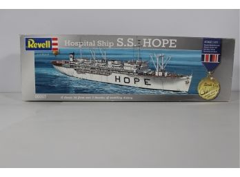 Revell Hospital Ship S.S. Hope