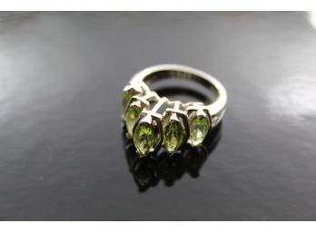 Sterling Silver Green Peridot Ring Size 6