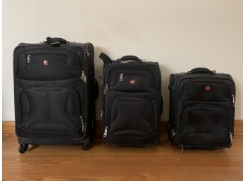 Swiss Gear Travel Suitcase Set Of 3