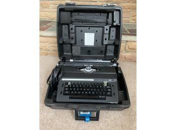 Vintage Electronic Typewriter The Corrector In Its Original Case