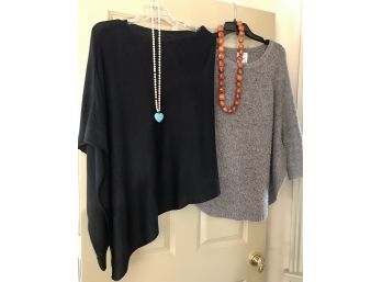 Duo Of Classy Ponchos With Accessories