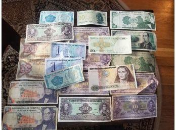 Big Lot Of Venezuelan Bolivars Paper Money - 436 Bolivars  $52.00 US Dollars