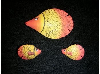 Costume Jewelry: Fish Pin With Matching Earrings For Pierced Ears (Lot 3D)small