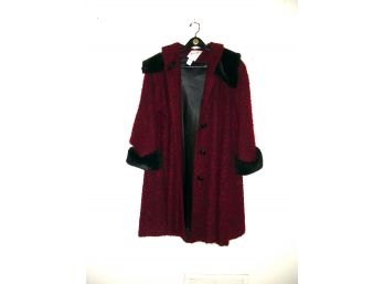 Barraga Winter Coat, Size 12, With Button-on Fur Collar And Cuffs