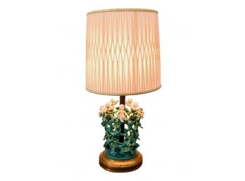 Pierced Leaf And Berry Table Lamp With Sitting Angels