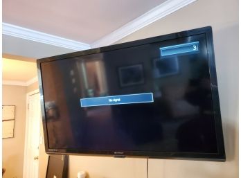 Nice Emerson LED 50' Color Television - Includes Wall Mount Bracket - Model LF502EM5F With Remote Control