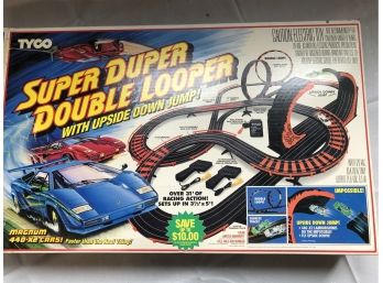 Tyco Super Duper Double Looper With 2 Cars