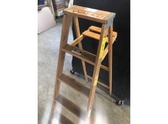 5 Ft Wood Davidson Ladder