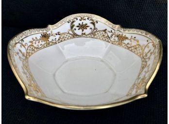 Nippon Gold And White Scalloped Edged Bowl - Hand Painted