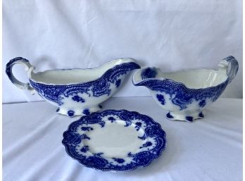 Ashburton Flow Blue 2 Gravy Boats And One Plate
