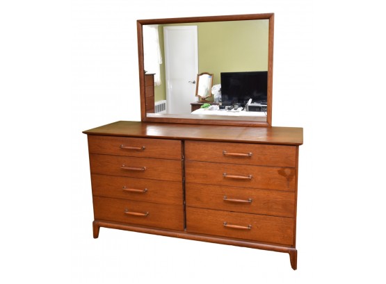 Henredon Mid-century Modern Circa '60 Walnut Dresser With Matching Mirror