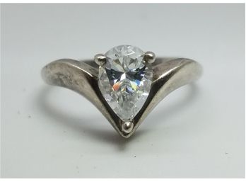 Vintage Sterling Silver Ring With A Lovely Rhinestone .