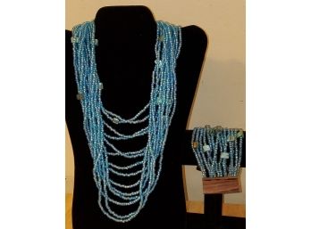 Really Nice Blue Seed Bead Wooden Buckle Necklace And Bracelet