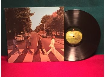 The Beatles. Abbey Road On Apple Records. Vinyl Is Very Good. Jacket In Original Shrink Wrap Is Very Good.