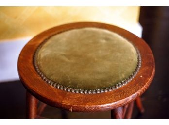 (19th C) Round Oak Upholstered Stool With Slayed Turned Legs