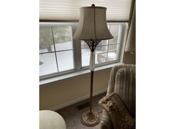 Quoizel 60' Brass Like Floor Lamp Retails $500 Working
