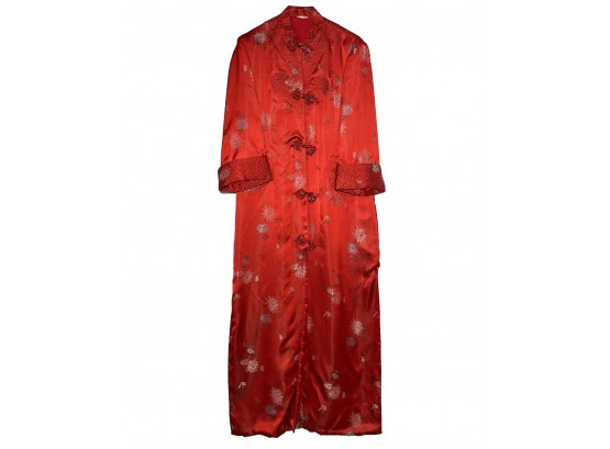A Ladies' Vintage Silk Kimono