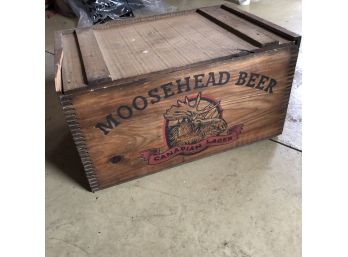 Vintage Moosehead Beer Dovetail Crate With Sliding Lid