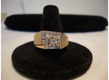 14K Gold And Diamond Mans Ring Size 11