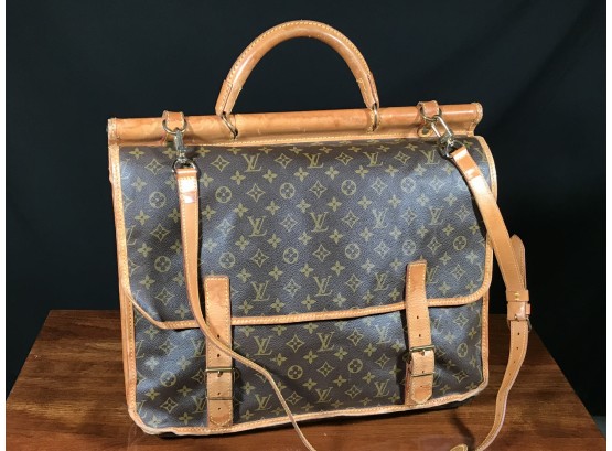 Fabulous Authentic LOUIS VUITTON Hunter / Travel Bag - With Shoulder Strap - VERY Hard To Find Piece