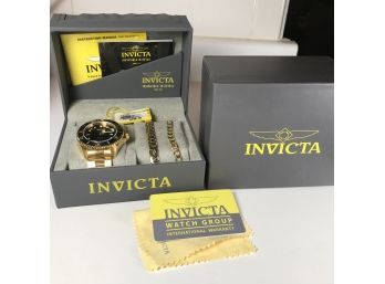 Incredible INVICTA AUTOMATIC Divers Watch - With Two Bracelets - SUPER HIGH QUALITY - Paid $995 - Nice Watch