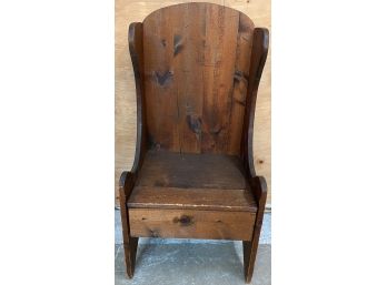 Sturdy Pine Hall Chair- Perfect For Your Boots