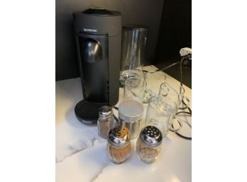 Nespresso Delonghi Vertuo Plus With 4 Espresso/ Coffee Mugs  Cinnamon Containers Etc.
