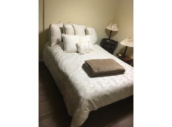 Guest Bedroom Bed With Ot Without Mattress, Frame, Bedding, Pillows 36x78x24